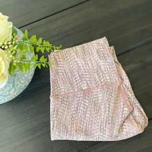 Lululemon size 6 leggings